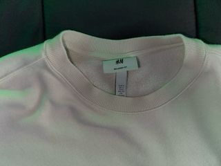 Sudadera H&M blanca con estampado