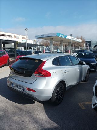 Volvo V40 2019 T2 MOMENTUM