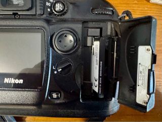 Cámara Nikon D100
