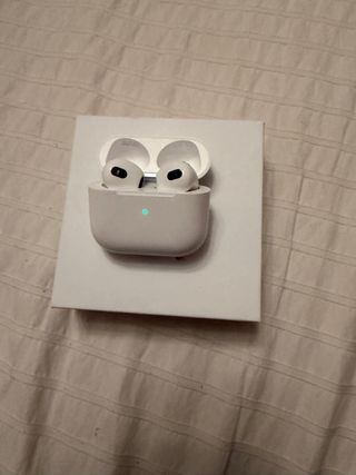 AirPods 3* generación