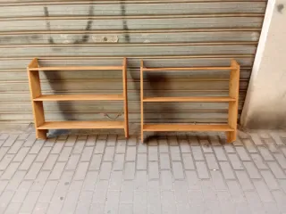 Estanterías de madera