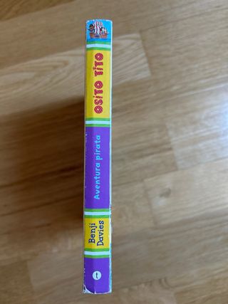 Osito Tito. Aventura pirata (Spanish Edition)