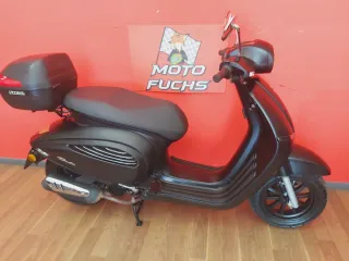 Daelim Besbi 125 Negra