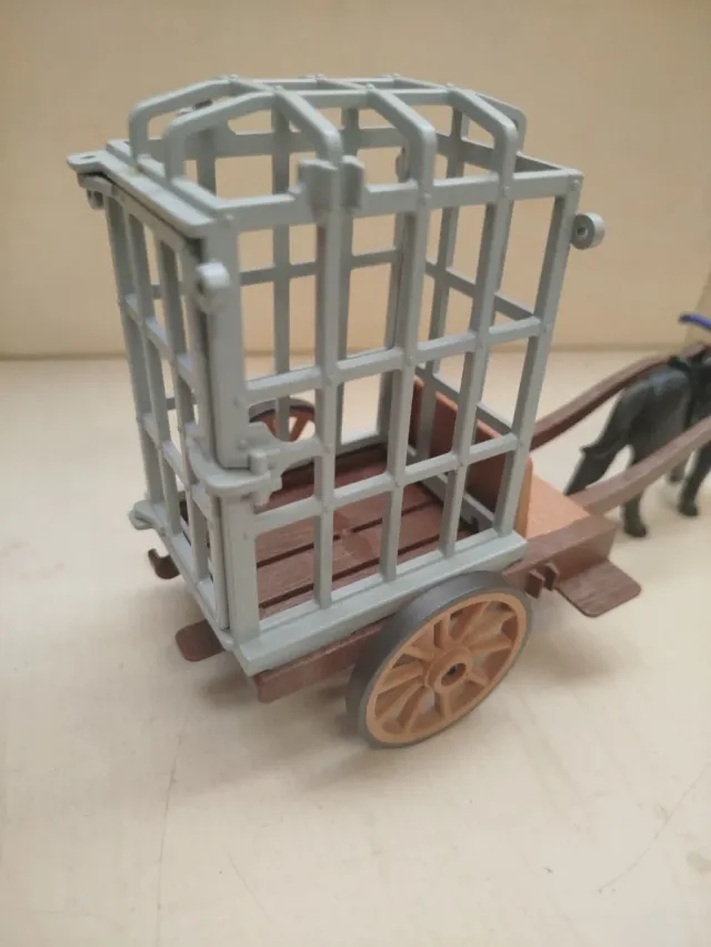 Playmobil Carreta com Célula