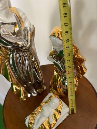 Nacimiento dorado de porcelana Sanbo