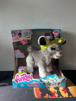 Furreal Daisy la Cabra Yoga