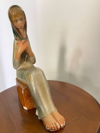 Virgen Nacimiento Figura