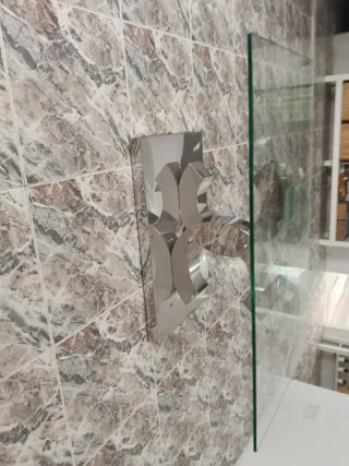 Mesa de centro cristal y metal