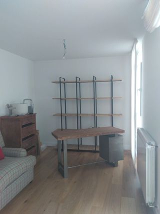 Escritorio y Estantería Madera y Metal