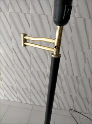 Lámpara de pie vintage metal.p