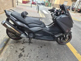 Yamaha TMAX 530 Black Max