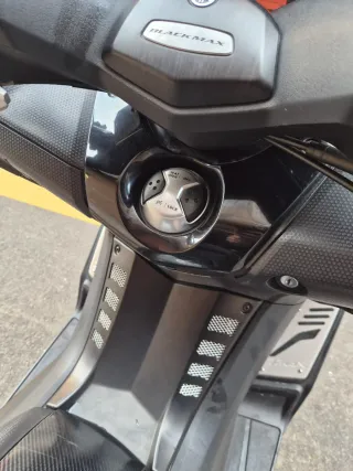 Yamaha TMAX 530 Black Max