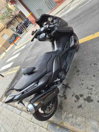 Yamaha TMAX 530 Black Max