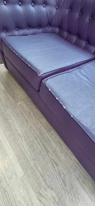 Sofá Chester Piel Sintética Morado