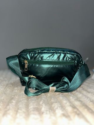 Bolso acolchado verde brillante