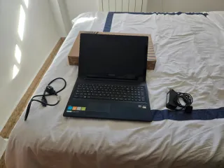 Portátil Lenovo Negro