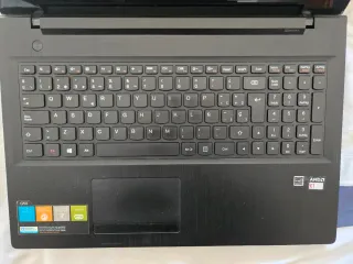 Portátil Lenovo Negro