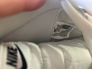 Zapatillas Nike Blancas y Negras