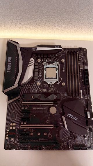 Placa Base MSI Z370 Gaming Pro Carbon + 8700K