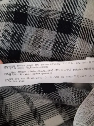 Sobrecamisa Zara Cuadros Gris, Blanca y Negra.