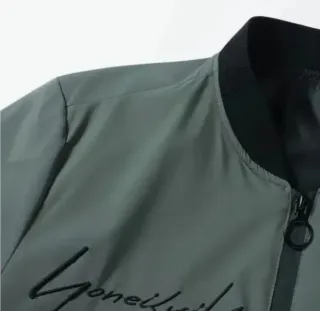 Cazadora bomber verde