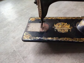 Máquina de coser antigua Singer