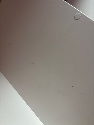 Mueble Escalera Blanco y Rosa