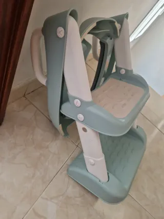 Silla de entrenamiento para baño infantil