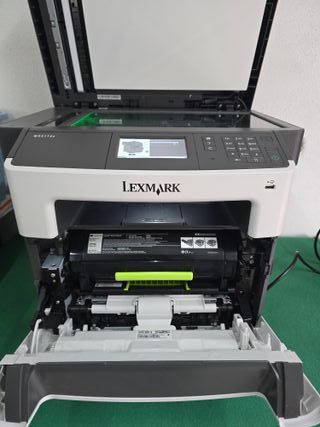 Stampante Lexmark MX517DE + 4 Toner