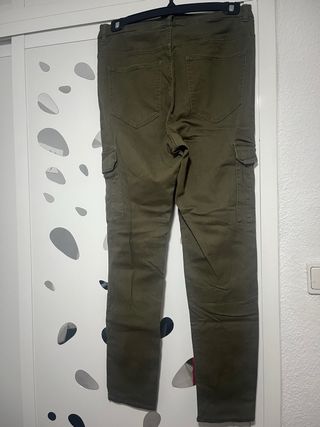 Vaqueros cargo elásticos verdes