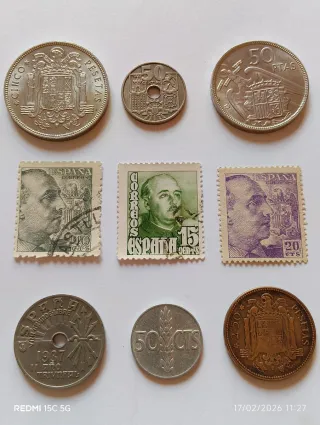 Lote de monedas y sellos antiguos España franco