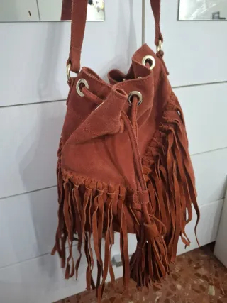 Bolso de piel Zara flecos