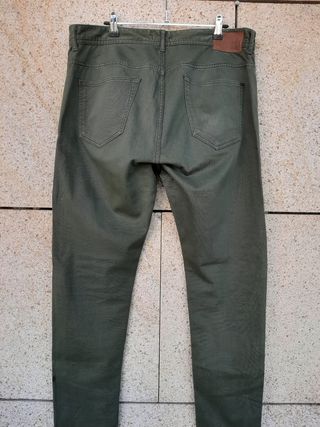 Pantalón hombre de "Zara"
