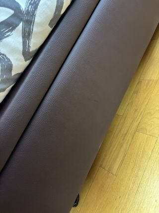 Canapé forrado en piel marron