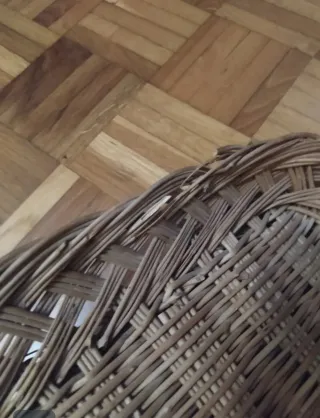 Batea de mimbre para ropa