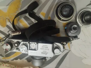 Macchina fotografica Leica argento/nera anni 60/70