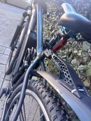 Bicicleta Eléctrica Negra