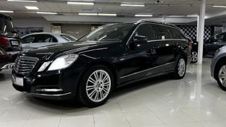Mercedes-Benz Clase E 220 CDI ELEGANCE