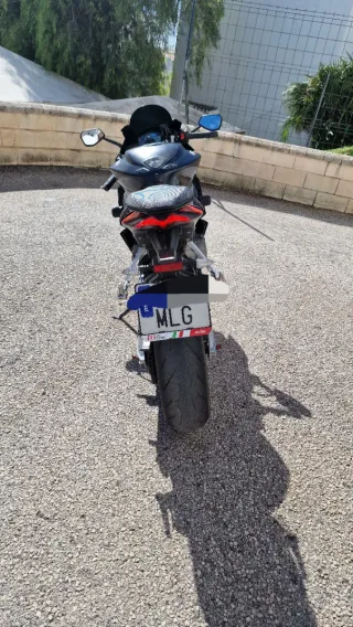 Aprilia RS 660 Negra y Roja