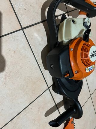 Tagliasiepi STIHL HS 87 T Professionale