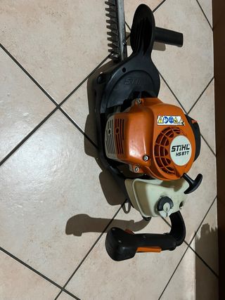 Tagliasiepi STIHL HS 87 T Professionale