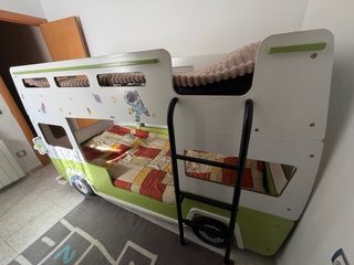 Cama infantil autobús escolar