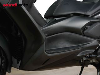YAMAHA X-MAX 125
