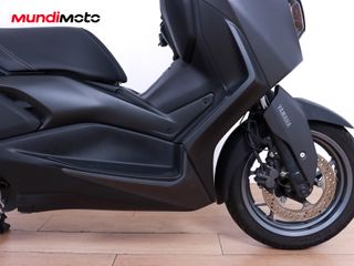 YAMAHA X-MAX 125