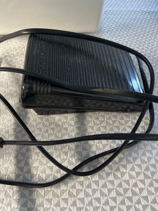 Maquina de coser remalladora