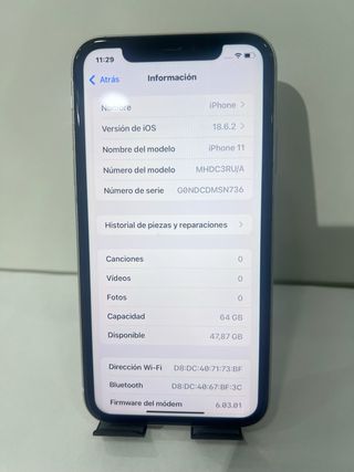 iPhone 11 con 64GB de almacenamiento, en muy buen