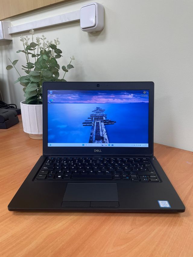 Dell Latitude 5290 -79299-