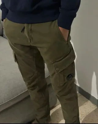 Pantaloni cargo CP Company verde oliva