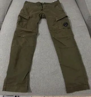 Pantaloni cargo CP Company verde oliva