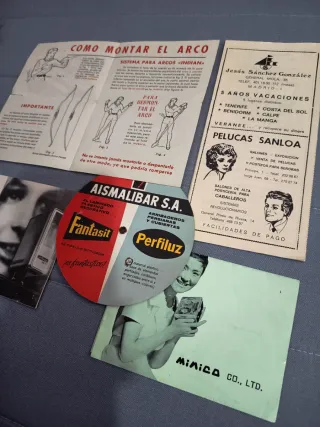 Folletos y publicidad antigua